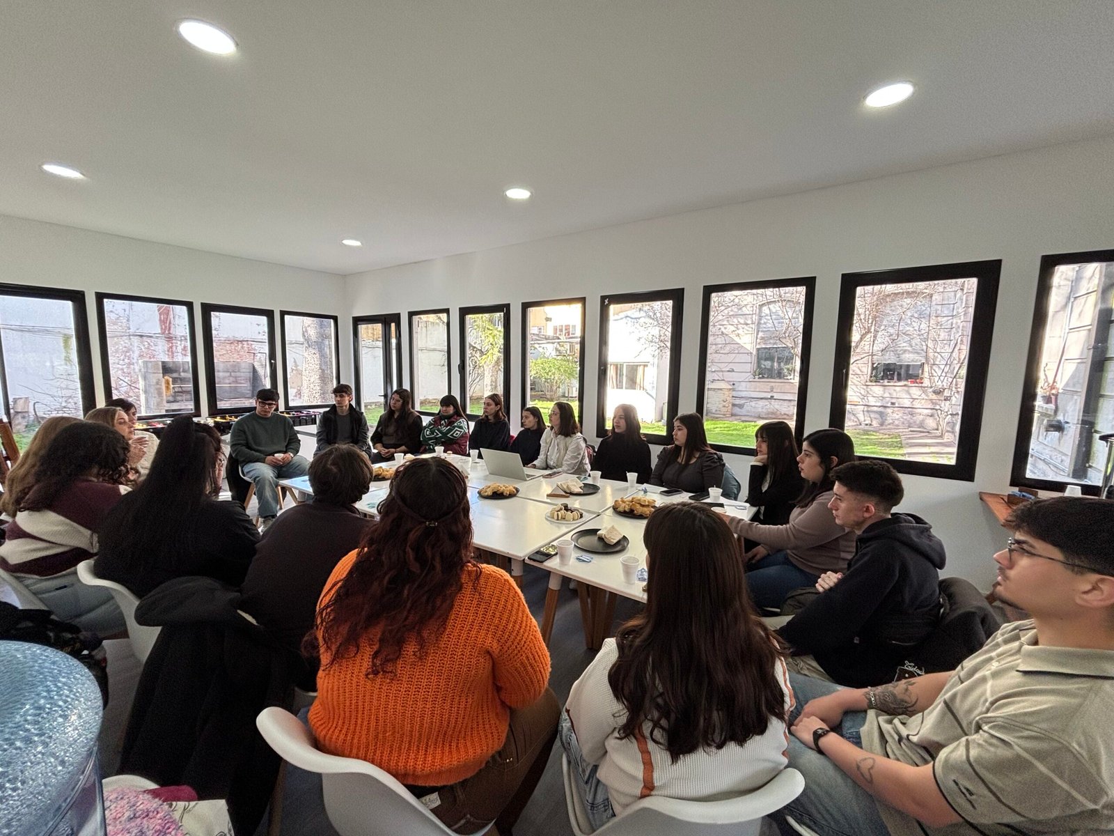 Jóvenes de Fundación Pescar visitaron el Municipio de Luján