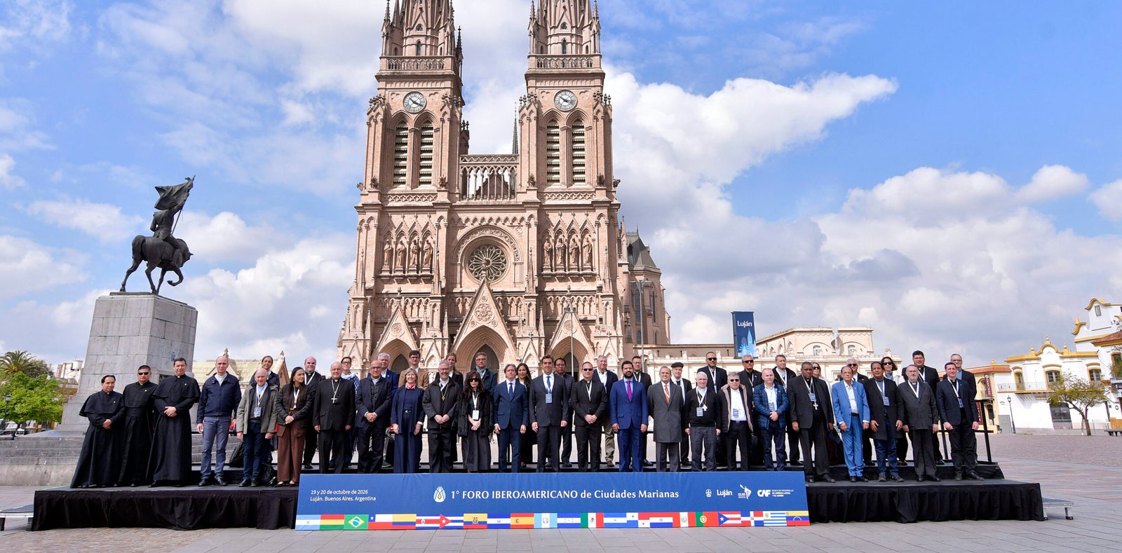 Obispos e intendentes de Iberoamérica acuerdan impulsar el desarrollo de las ciudades marianas